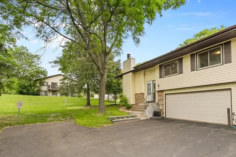 919 Greenhaven Drive Vadnais Heights MN 55127