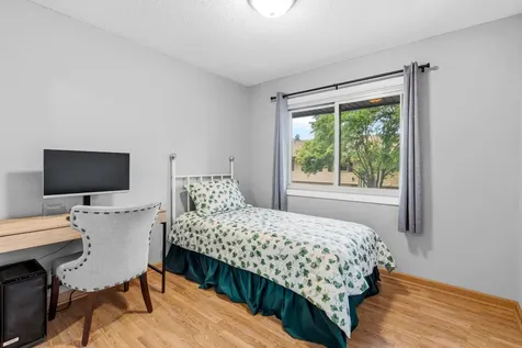 919 Greenhaven Drive Vadnais Heights MN 55127