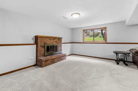 919 Greenhaven Drive Vadnais Heights MN 55127