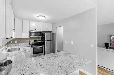 919 Greenhaven Drive Vadnais Heights MN 55127