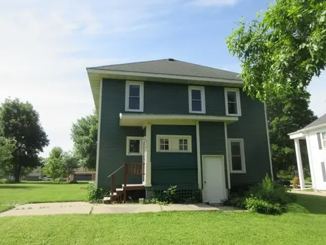 416 E Division Street Elbow Lake MN 56531