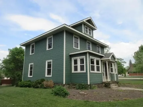 416 E Division Street Elbow Lake MN 56531