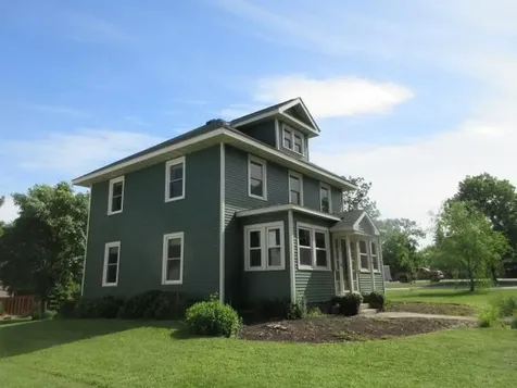 416 E Division Street Elbow Lake MN 56531