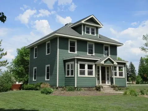 416 E Division Street Elbow Lake MN 56531