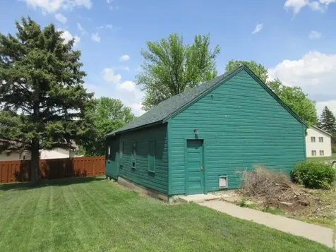 416 E Division Street Elbow Lake MN 56531