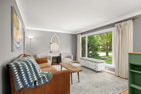 1304 Hall Avenue West Saint Paul MN 55118