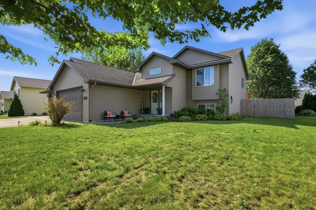 1705 Richland Avenue SW Willmar MN 56201