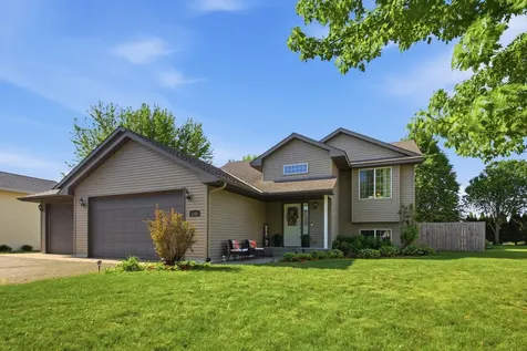 1705 Richland Avenue SW Willmar MN 56201