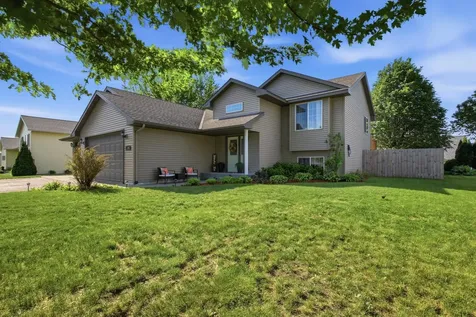 1705 Richland Avenue SW Willmar MN 56201