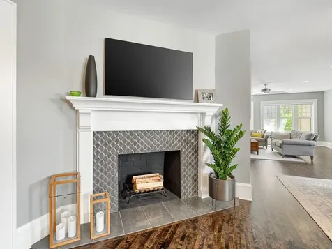 834 Summit Avenue Saint Paul MN 55105