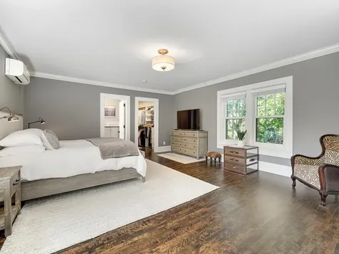 834 Summit Avenue Saint Paul MN 55105