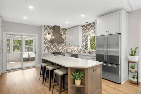 5550 Chatsworth Street N Shoreview MN 55126