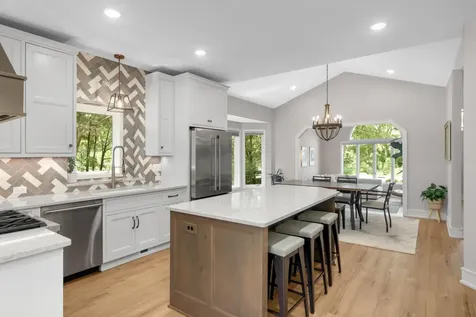 5550 Chatsworth Street N Shoreview MN 55126