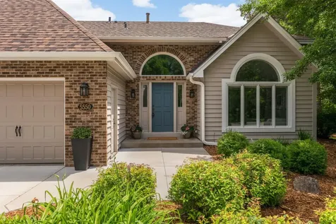 5550 Chatsworth Street N Shoreview MN 55126