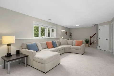5550 Chatsworth Street N Shoreview MN 55126