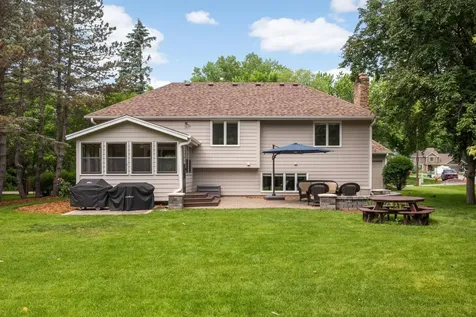 5550 Chatsworth Street N Shoreview MN 55126