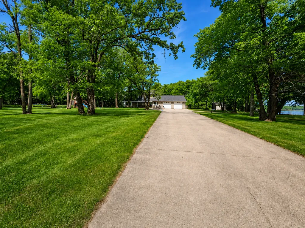 8746 Riverwood Circle N New London MN 56273