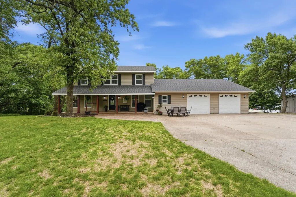 8746 Riverwood Circle N New London MN 56273