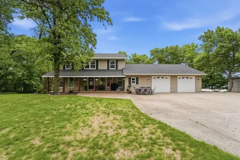 8746 Riverwood Circle N New London MN 56273