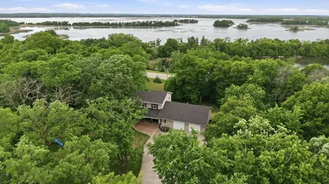 8746 Riverwood Circle N New London MN 56273