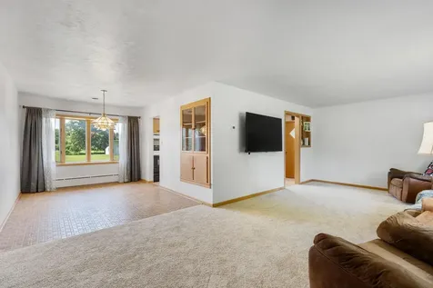 58413 220th Street Austin MN 55912
