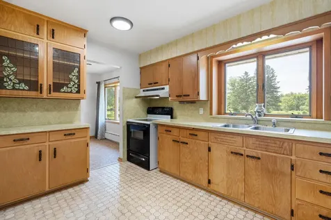 58413 220th Street Austin MN 55912