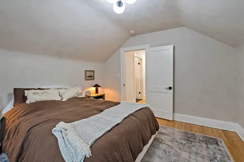 134 W 45th Street Minneapolis MN 55419
