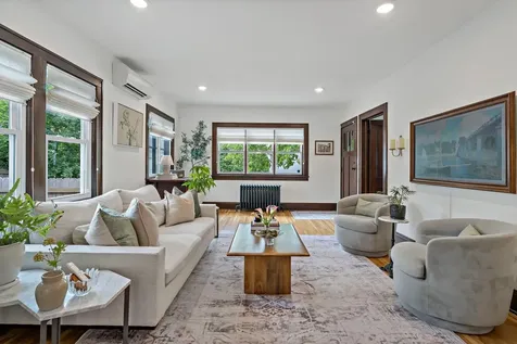 134 W 45th Street Minneapolis MN 55419