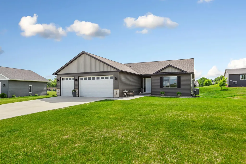 3 Lynae Circle Elysian MN 56028