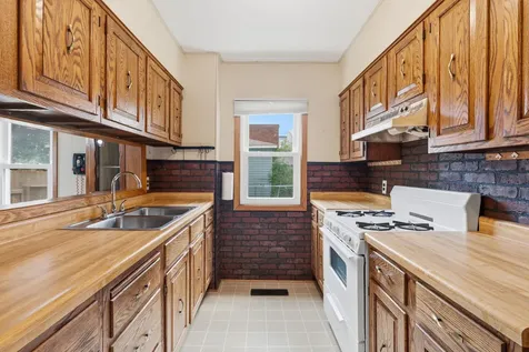 95 1st Avenue NE Elgin MN 55932