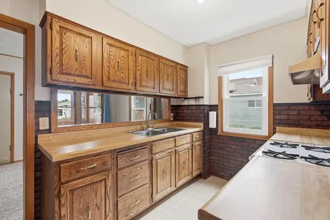 95 1st Avenue NE Elgin MN 55932