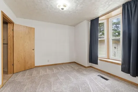 95 1st Avenue NE Elgin MN 55932