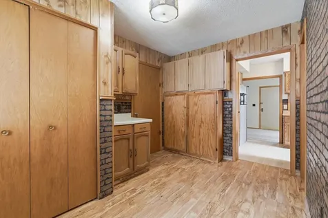 95 1st Avenue NE Elgin MN 55932