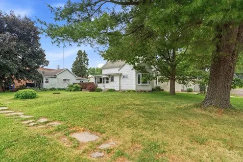 95 1st Avenue NE Elgin MN 55932
