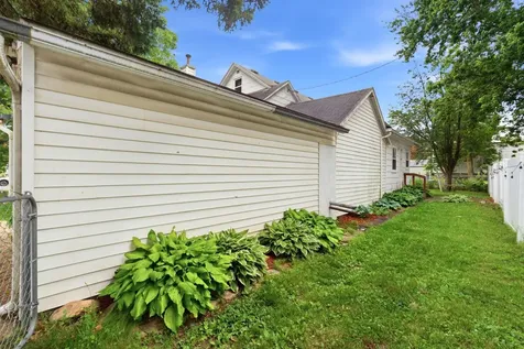 95 1st Avenue NE Elgin MN 55932