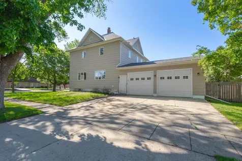 108 1st Avenue NW Mapleton MN 56065