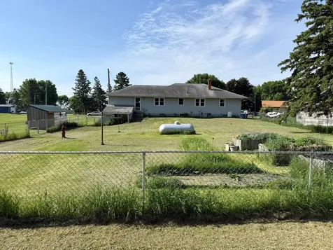 303 W Church Street Saint Leo MN 56264