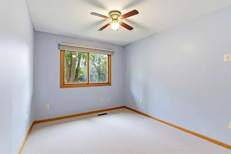1157 Aston Circle Burnsville MN 55337