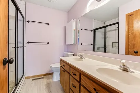1157 Aston Circle Burnsville MN 55337