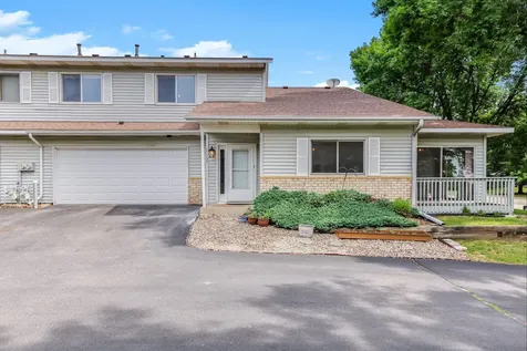1157 Aston Circle Burnsville MN 55337