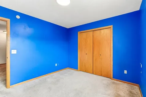 1157 Aston Circle Burnsville MN 55337