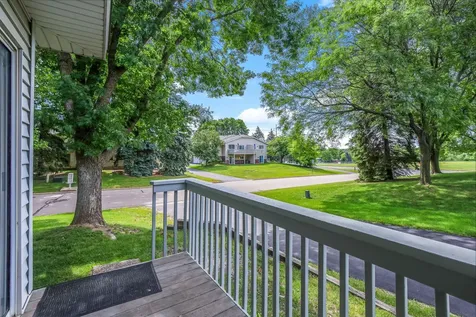 1157 Aston Circle Burnsville MN 55337