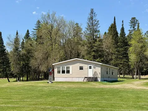8912 Carpenter Road Angora MN 55703