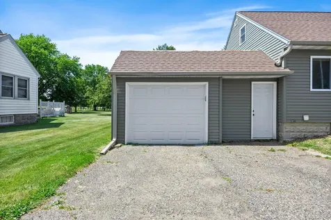 1000 W Lyon Avenue Lake City MN 55041