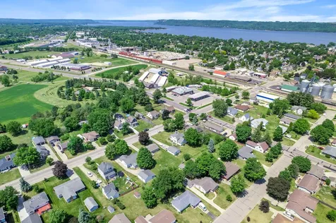1000 W Lyon Avenue Lake City MN 55041