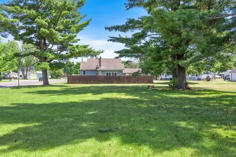1000 W Lyon Avenue Lake City MN 55041