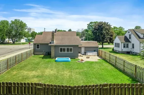 1000 W Lyon Avenue Lake City MN 55041
