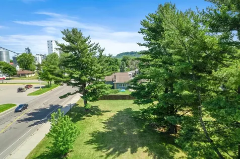 1000 W Lyon Avenue Lake City MN 55041