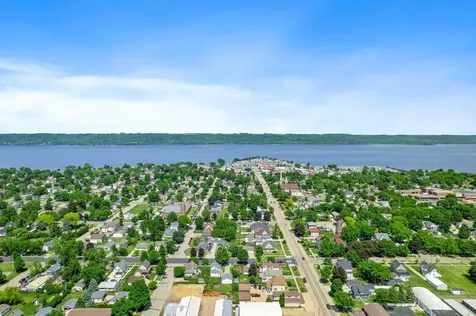 1000 W Lyon Avenue Lake City MN 55041