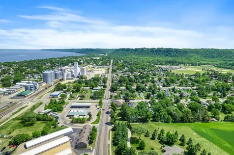 1000 W Lyon Avenue Lake City MN 55041